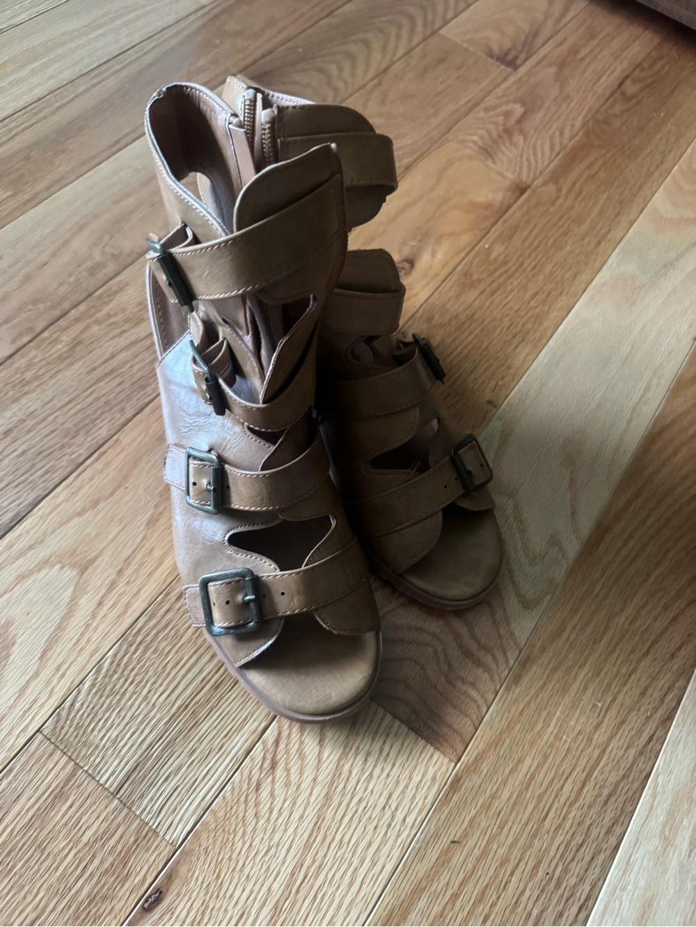 Strappy Tan Buckle Heels — Women's Fashion Sandals